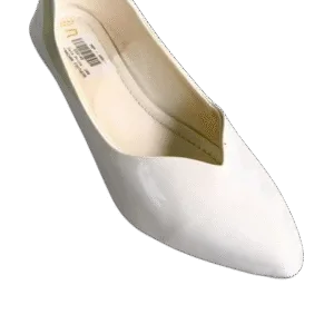 Glossy Duo-Tone Pointed-Toe Flats D17-24
